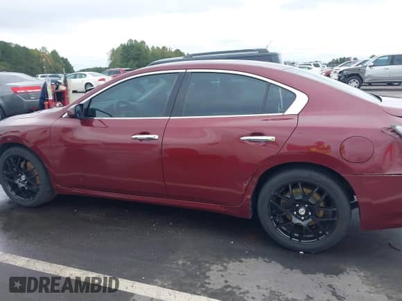 2012 Nissan Maxima SV z VIN 1N4AA5APXCC861575, wystawiony jako IAAI lot #43434505 z przebiegiem 121 313 mil mil oraz . Historia ofert i sprzedaży dostępna na DreamBid. Obrazek 14.