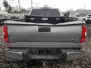 2019 Toyota Tundra SR с VIN 5TFUM5F18KX079687, выставлен на аукционе Copart как лот 46893985 с пробегом 111 149 миль миль и Списание • Salvage title. История ставок и продаж доступна на DreamBid. Изображение 6.