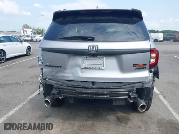 2023 Honda Passport TrailSport с VIN 5FNYF8H68PB043019, выставлен на аукционе IAAI как лот 42456931 с пробегом 7 311 миль миль и . История ставок и продаж доступна на DreamBid. Изображение 16.