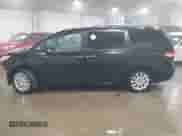 2014 Toyota Sienna Limited с VIN 5TDDK3DC7ES072058, выставлен на аукционе IAAI как лот 41548332 с пробегом 153 742 миль миль и . История ставок и продаж доступна на DreamBid. Изображение 14.