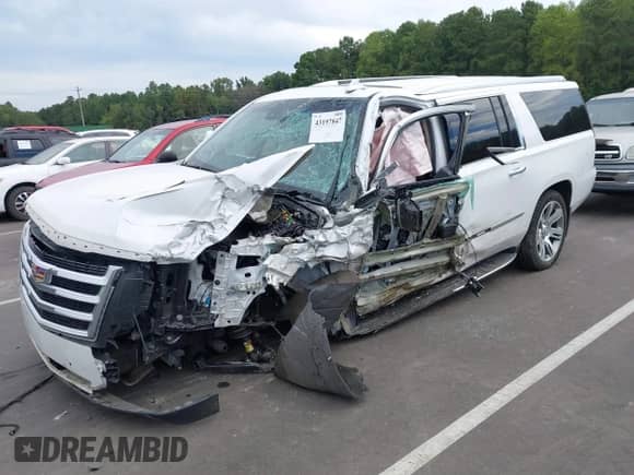 2019 Cadillac Escalade ESV Luxury с VIN 1GYS4HKJ7KR257246, выставлен на аукционе IAAI как лот 43197847 с пробегом Не указан миль и . История ставок и продаж доступна на DreamBid. Изображение 2.