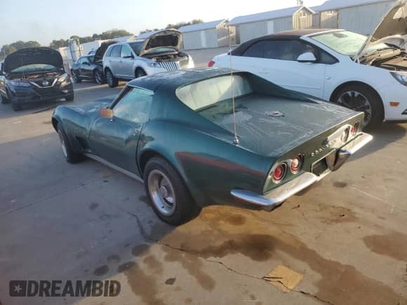 1973 Chevrolet Corvette с VIN 1Z37J3S417679, выставлен на аукционе Copart как лот 77252164 с пробегом Не указан миль и На запчасти • Non repairable. История ставок и продаж доступна на DreamBid. Изображение 2.