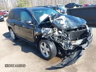 2013 Jeep Compass Limited z VIN 1C4NJDCBXDD196597, wystawiony jako IAAI lot #41668346 z przebiegiem 136 317 mil mil oraz . Historia ofert i sprzedaży dostępna na DreamBid. Obrazek 1.