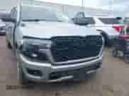 2025 Ram 1500 Tradesman с VIN 1C6RREGG7SN661339, выставлен на аукционе IAAI как лот 42337545 с пробегом 8 729 миль миль и . История ставок и продаж доступна на DreamBid. Изображение 6.