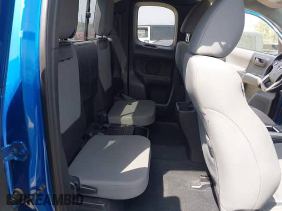 2016 Toyota Tacoma SR5 с VIN 5TFSZ5AN5GX007209, выставлен на аукционе IAAI как лот 42131198 с пробегом 182 356 миль миль и . История ставок и продаж доступна на DreamBid. Изображение 8.