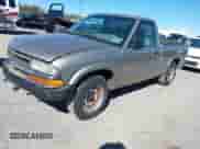 2002 Chevrolet S-10 with VIN 1GCCS145428186309, listed as a IAAI auction lot 43480514 with 136,375 mi miles and . Bid and sale history available at DreamBid. Image 2.