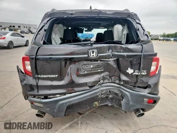 2019 Honda Passport Elite with VIN 5FNYF8H05KB016655, listed as a Copart auction lot 70923285 with Not provided miles and Salvage title. Bid and sale history available at DreamBid. Image 6.