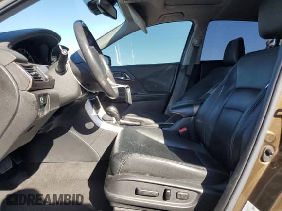 2017 Honda Accord EX-L z VIN JHMCR6F58HC000720, wystawiony jako Copart lot #85833665 z przebiegiem 94 765 mil mil oraz Szkoda całkowita • Salvage title. Historia ofert i sprzedaży dostępna na DreamBid. Obrazek 7.