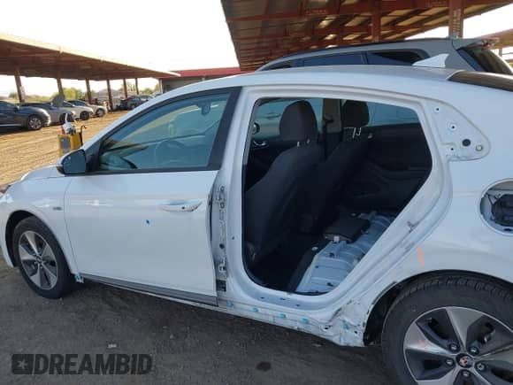 2019 Hyundai Ioniq с VIN KMHC75LH0KU045695, выставлен на аукционе IAAI как лот 42715119 с пробегом 89 263 миль миль и . История ставок и продаж доступна на DreamBid. Изображение 15.