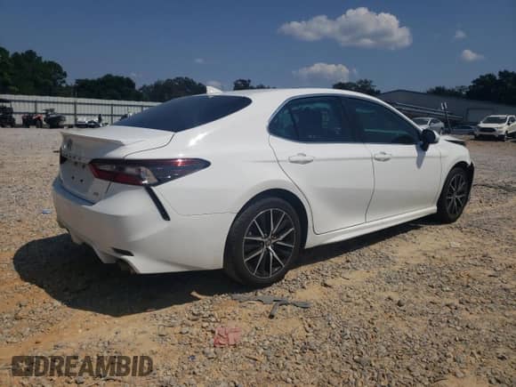 2023 Toyota Camry SE z VIN 4T1G11AK8PU740718, wystawiony jako Copart lot #80496065 z przebiegiem 41 903 mil mil oraz Szkoda całkowita • Salvage title. Historia ofert i sprzedaży dostępna na DreamBid. Obrazek 3.