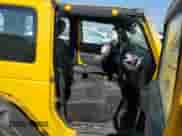 2015 Jeep Wrangler Rubicon z VIN 1C4BJWCGXFL559838, wystawiony jako Copart lot #63685704 z przebiegiem 97 917 mil mil oraz Nie do naprawy • Non repairable. Historia ofert i sprzedaży dostępna na DreamBid. Obrazek 10.