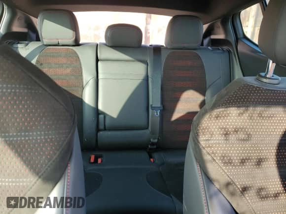 2024 Dodge Hornet R/T z VIN ZACPDFCW1R3A09634, wystawiony jako Copart lot #87491244 z przebiegiem 12 065 mil mil oraz Szkoda całkowita • Salvage title. Historia ofert i sprzedaży dostępna na DreamBid. Obrazek 10.