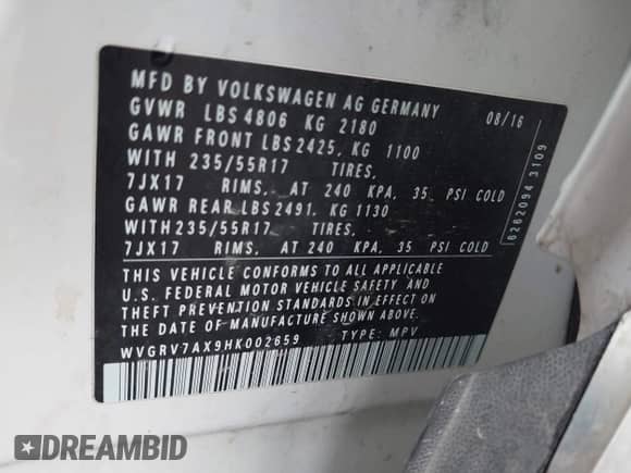 2017 Volkswagen Tiguan Wolfsburg Edition z VIN WVGRV7AX9HK002659, wystawiony jako IAAI lot #42482438 z przebiegiem 88 841 mil mil oraz . Historia ofert i sprzedaży dostępna na DreamBid. Obrazek 9.