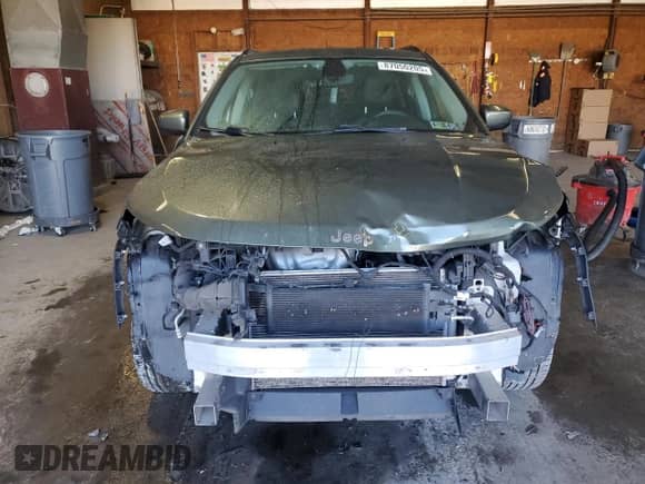 2021 Jeep Compass Latitude z VIN 3C4NJDBB4MT530098, wystawiony jako Copart lot #87050205 z przebiegiem 81 828 mil mil oraz Szkoda całkowita • Salvage title. Historia ofert i sprzedaży dostępna na DreamBid. Obrazek 5.