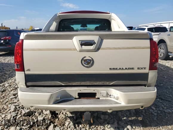 2002 Cadillac Escalade EXT with VIN 3GYEK63N42G353523, listed as a Copart auction lot 87025155 with 72,362 mi miles and Clean title. Bid and sale history available at DreamBid. Image 6.