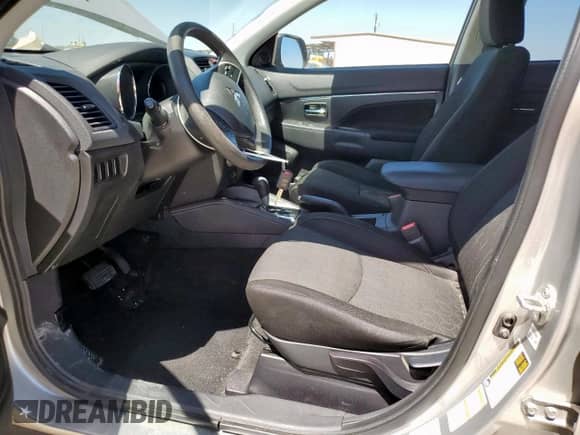 2020 Mitsubishi Outlander ES с VIN JA4AR3AU6LU025375, выставлен на аукционе Copart как лот 71439655 с пробегом 105 330 миль миль и Списание • Salvage title. История ставок и продаж доступна на DreamBid. Изображение 7.