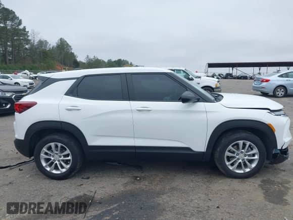 2024 Chevrolet TrailBlazer LS with VIN KL79MMS23RB080183, listed as a IAAI auction lot 41592776 with 25,701 mi miles and . Bid and sale history available at DreamBid. Image 13.