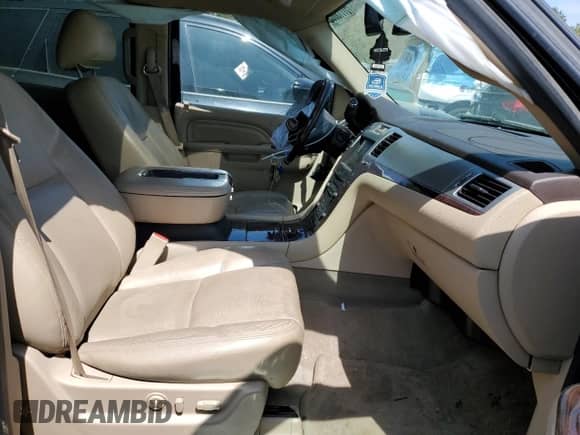 2012 Cadillac Escalade Premium z VIN 1GYS4CEF4CR196028, wystawiony jako Copart lot #51113885 z przebiegiem 196 113 mil mil oraz Szkoda całkowita • Salvage title. Historia ofert i sprzedaży dostępna na DreamBid. Obrazek 7.