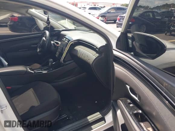 2022 Hyundai Tucson SEL with VIN 5NMJF3AE6NH024714, listed as a IAAI auction lot 43321622 with 71,542 mi miles and . Bid and sale history available at DreamBid. Image 5.