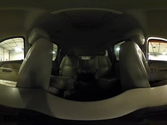 2010 Chevrolet Suburban LT z VIN 1GNUKJE32AR272865, wystawiony jako IAAI lot #43260380 z przebiegiem 167 294 mil mil oraz . Historia ofert i sprzedaży dostępna na DreamBid. Obrazek 22.