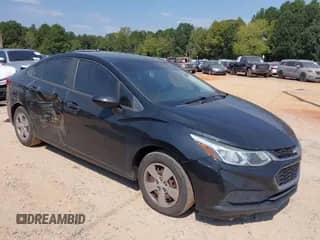 2018 Chevrolet Cruze LS с VIN 1G1BC5SM1J7143246, выставлен на аукционе IAAI как лот 43146239 с пробегом 147 307 миль миль и . История ставок и продаж доступна на DreamBid. Изображение 1.