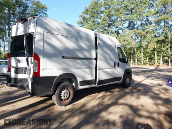 2024 Ram ProMaster Cargo Tradesman с VIN 3C6LRVDG4RE127479, выставлен на аукционе IAAI как лот 42983151 с пробегом 8 317 миль миль и . История ставок и продаж доступна на DreamBid. Изображение 4.