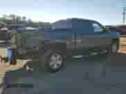 2018 Chevrolet Silverado 1500 LT z VIN 3GCUKREH7JG324428, wystawiony jako Copart lot #81501324 z przebiegiem 103 304 mil mil oraz Szkoda całkowita • Salvage title. Historia ofert i sprzedaży dostępna na DreamBid. Obrazek 3.