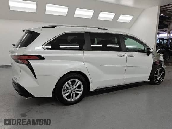 2024 Toyota Sienna Limited с VIN 5TDZRKEC7RS217633, выставлен на аукционе Copart как лот 56478865 с пробегом 2 893 миль миль и Чистый • Clean title. История ставок и продаж доступна на DreamBid. Изображение 3.