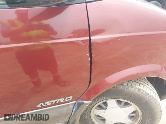 2000 Chevrolet Astro с VIN 1GNDM19W5YB193515, выставлен на аукционе IAAI как лот 42442512 с пробегом 158 084 миль миль и . История ставок и продаж доступна на DreamBid. Изображение 14.