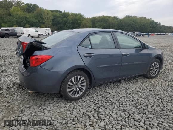 2019 Toyota Corolla XLE z VIN 2T1BURHE4KC134374, wystawiony jako Copart lot #81909205 z przebiegiem 24 182 mil mil oraz Szkoda całkowita • Salvage title. Historia ofert i sprzedaży dostępna na DreamBid. Obrazek 3.