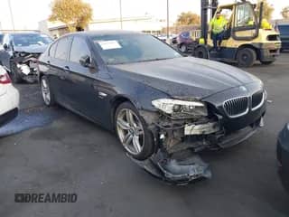 2012 BMW 5 Series 535i xDrive с VIN WBAFU7C53CDU60522, выставлен на аукционе IAAI как лот 42872655 с пробегом Не указан миль и . История ставок и продаж доступна на DreamBid. Изображение 1.