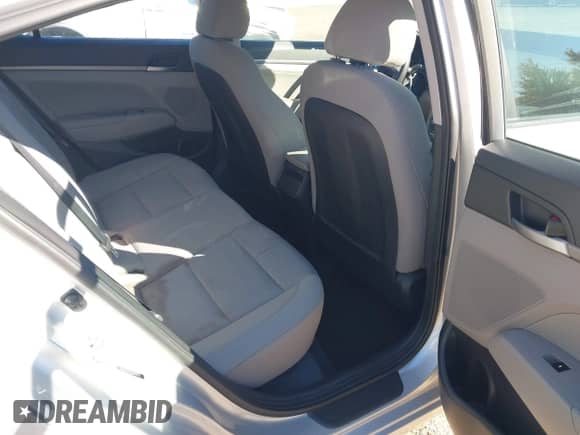 2018 Hyundai Elantra SEL z VIN 5NPD84LF7JH245478, wystawiony jako IAAI lot #43452662 z przebiegiem 95 317 mil mil oraz . Historia ofert i sprzedaży dostępna na DreamBid. Obrazek 8.