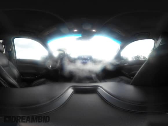 2019 Chevrolet Suburban LT z VIN 1GNSCHKC9KR357351, wystawiony jako IAAI lot #42133855 z przebiegiem 202 919 mil mil oraz . Historia ofert i sprzedaży dostępna na DreamBid. Obrazek 19.