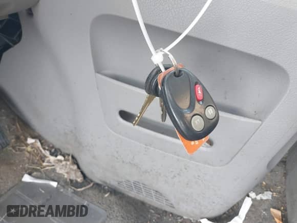 2006 Saturn VUE с VIN 5GZCZ63436S821237, выставлен на аукционе IAAI как лот 40206378 с пробегом 169 463 миль миль и . История ставок и продаж доступна на DreamBid. Изображение 11.