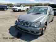 2005 Mercedes-Benz C 230 Kompressor с VIN WDBRF40J65F699028, выставлен на аукционе Copart как лот 81838625 с пробегом 108 311 миль миль и Списание • Salvage title. История ставок и продаж доступна на DreamBid. Изображение 13.