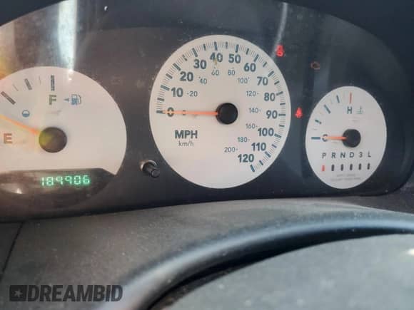 2005 Dodge Caravan SE with VIN 1D4GP25R15B377772, listed as a Copart auction lot 73514224 with 189,906 mi miles and Salvage title. Bid and sale history available at DreamBid. Image 9.