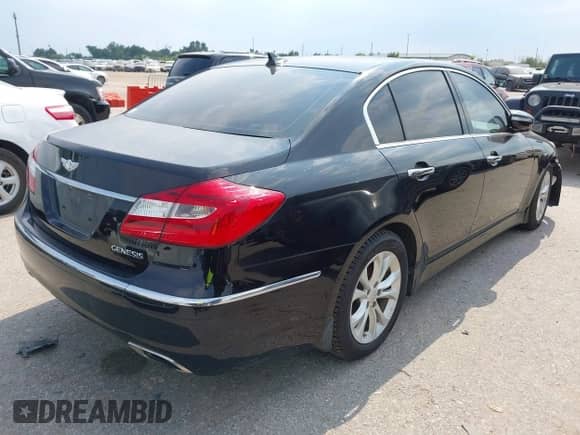 2012 Hyundai Genesis 3.8L с VIN KMHGC4DD7CU197851, выставлен на аукционе IAAI как лот 43081949 с пробегом 75 101 миль миль и . История ставок и продаж доступна на DreamBid. Изображение 4.