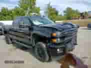 2019 Chevrolet Silverado 2500HD LTZ z VIN 1GC1KTEY5KF276415, wystawiony jako Copart lot #80150685 z przebiegiem 74 421 mil mil oraz Szkoda całkowita • Salvage title. Historia ofert i sprzedaży dostępna na DreamBid. Obrazek 13.