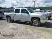 2012 Chevrolet Silverado 1500 LS z VIN 3GCPCREA4CG229602, wystawiony jako IAAI lot #42818433 z przebiegiem 294 243 mil mil oraz . Historia ofert i sprzedaży dostępna na DreamBid. Obrazek 13.