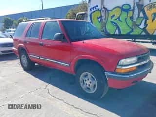 2000 Chevrolet Blazer LT с VIN 1GNDT13W6Y2173186, выставлен на аукционе IAAI как лот 43576879 с пробегом 144 144 миль миль и . История ставок и продаж доступна на DreamBid. Изображение 1.