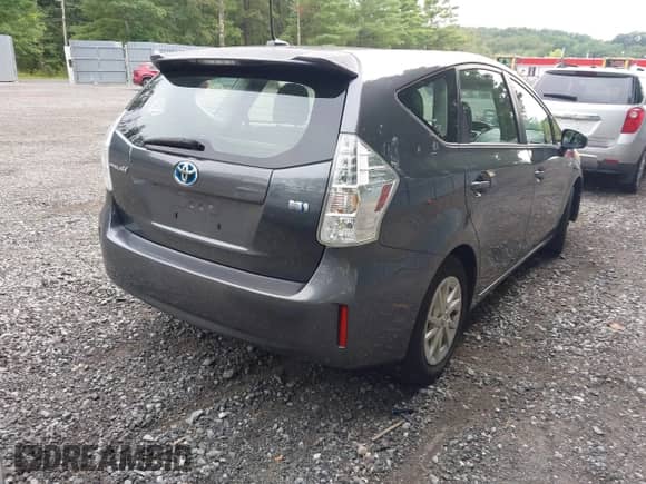 2012 Toyota Prius Two z VIN JTDZN3EU8C3057247, wystawiony jako IAAI lot #42992172 z przebiegiem 166 941 mil mil oraz . Historia ofert i sprzedaży dostępna na DreamBid. Obrazek 4.