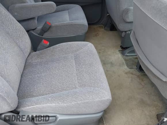 1997 Honda Odyssey EX with VIN JHMRA1875VC001323, listed as a IAAI auction lot 43441333 with 261,620 mi miles and . Bid and sale history available at DreamBid. Image 8.