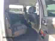 2018 GMC Sierra 1500 SLT z VIN 3GTP1NEC8JG573737, wystawiony jako IAAI lot #43151008 z przebiegiem 89 925 mil mil oraz . Historia ofert i sprzedaży dostępna na DreamBid. Obrazek 8.