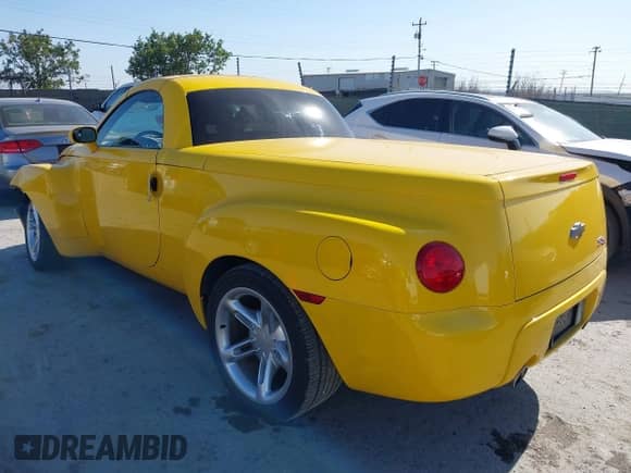 2003 Chevrolet SSR LS with VIN 1GCES14P73B101932, listed as a IAAI auction lot 42338788 with 33,422 mi miles and . Bid and sale history available at DreamBid. Image 3.