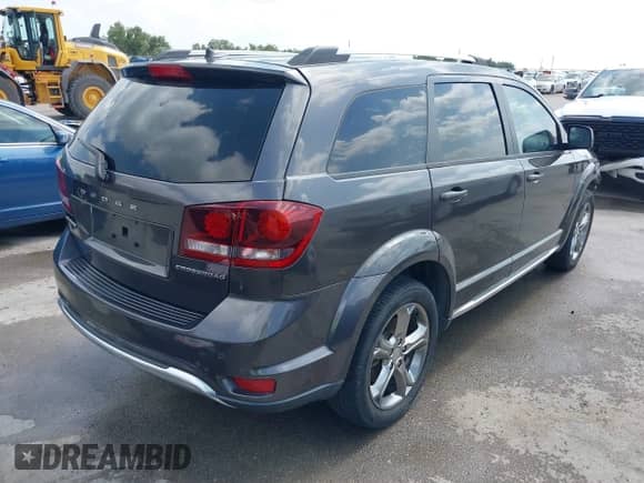 2016 Dodge Journey Crossroad Plus z VIN 3C4PDCGB0GT198975, wystawiony jako IAAI lot #42389875 z przebiegiem 79 552 mil mil oraz . Historia ofert i sprzedaży dostępna na DreamBid. Obrazek 4.