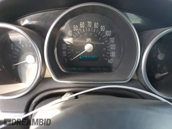 2005 Chevrolet SSR LS с VIN 1GCES14H95B121241, выставлен на аукционе Copart как лот 78016114 с пробегом Не указан миль и На запчасти • Non repairable. История ставок и продаж доступна на DreamBid. Изображение 9.