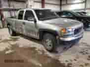 2001 GMC Sierra 1500 SLE с VIN 2GTEK19T811350761, выставлен на аукционе Copart как лот 64498985 с пробегом 171 664 миль миль и Списание • Salvage title. История ставок и продаж доступна на DreamBid. Изображение 4.