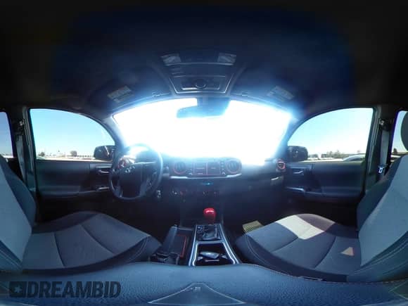 2021 Toyota Tacoma SR with VIN 3TMCZ5AN3MM450562, listed as a IAAI auction lot 43071461 with 15,850 mi miles and . Bid and sale history available at DreamBid. Image 18.