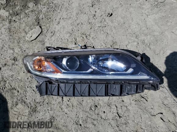 2016 Honda Accord EX-L with VIN 1HGCT1B65GA011769, listed as a Copart auction lot 48956305 with 105,679 mi miles and Salvage title. Bid and sale history available at DreamBid. Image 12.