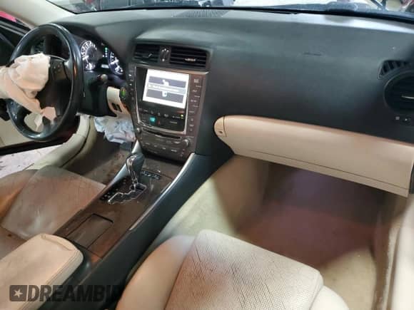 2010 Lexus IS 350 C с VIN JTHFE2C25A2500521, выставлен на аукционе Copart как лот 55482265 с пробегом 113 610 миль миль и Списание • Salvage title. История ставок и продаж доступна на DreamBid. Изображение 8.